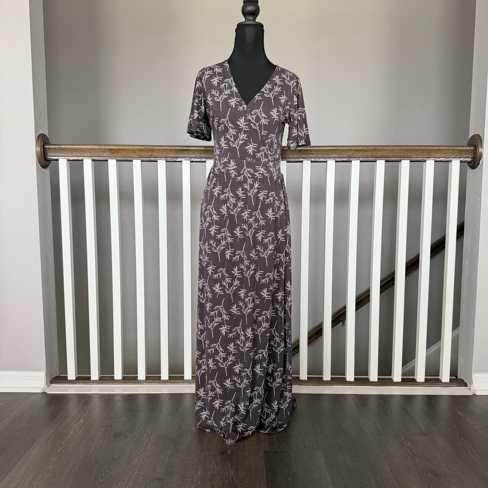 Stitch Fix 41 Hawthorn NWT Elisse Knit Surplice Maxi Dress Floral Brown Small